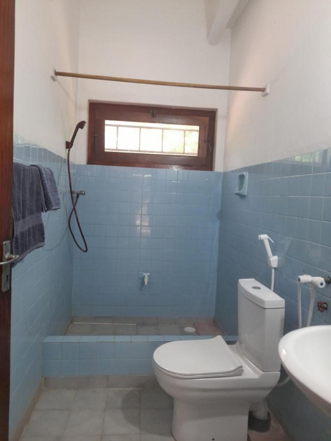 Hotel Santis Hikkaduwa Exteriör bild