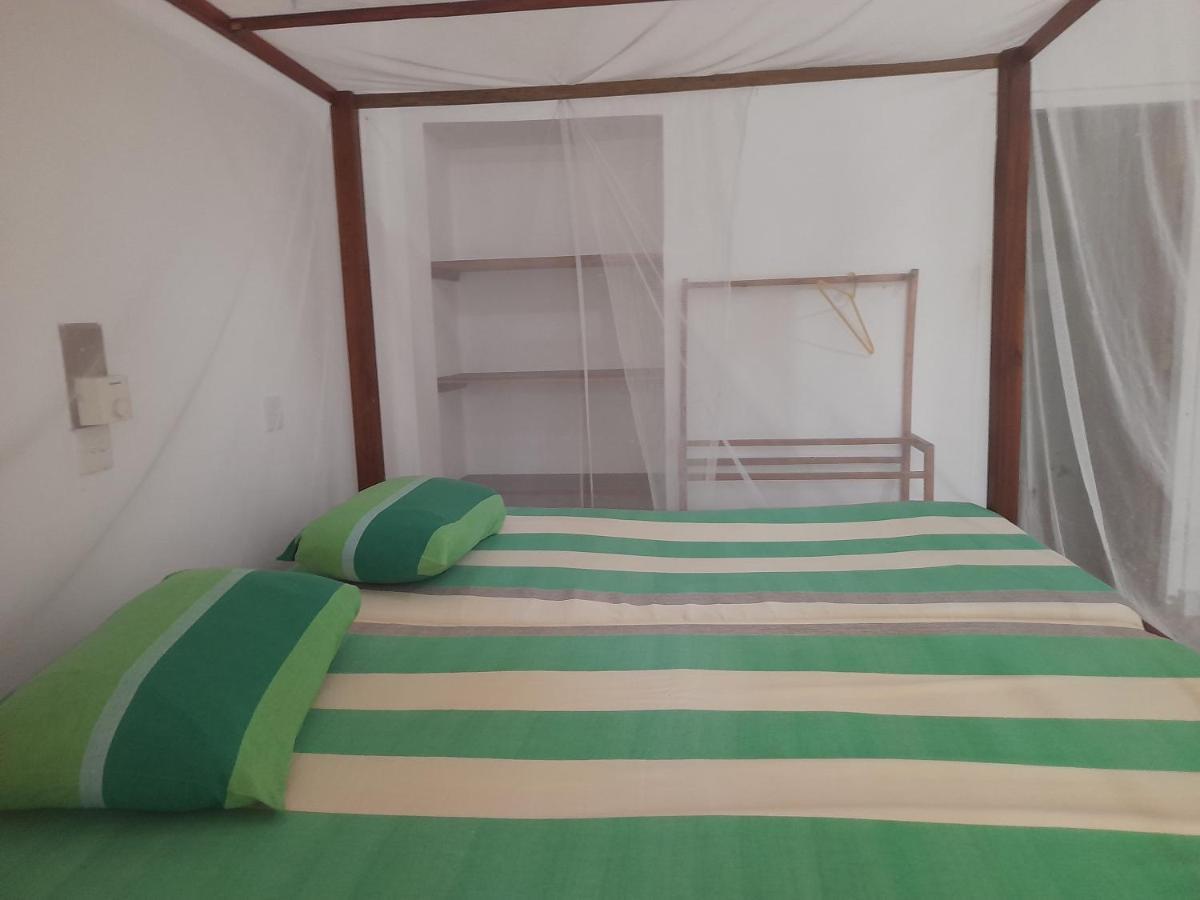 Hotel Santis Hikkaduwa Exteriör bild